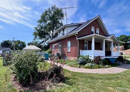 202 E Jefferson Ave, Owensville, MO, 65066-1378 | Card Image