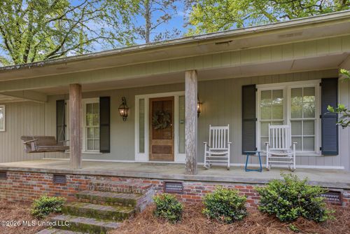 1527 Kimwood Circle, Jackson, MS, 39211 | Card Image