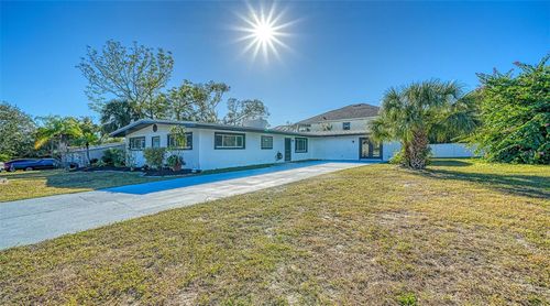 2452 Whippoorwill Cir, SARASOTA, FL, 34231-4638 | Card Image