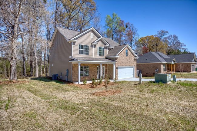 165 Meadowlark Dr, Home with 4 bedrooms, 3 bathrooms and null parking in SMITHS STATION AL | Image 4