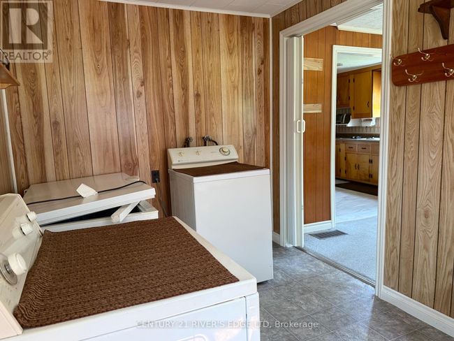 4022 County Rd, House other with 4 bedrooms, 1 bathrooms and 4 parking in Gananoque ON | Image 9