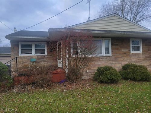 84 Bassett Lane, Youngstown, OH, 44505 | Card Image