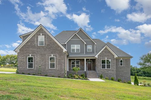 8012 Traditions Ln, Columbia, TN, 38401-3320 | Card Image
