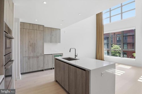 215-1201 N Royal St, ALEXANDRIA, VA, 22314-1453 | Card Image