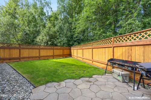 4b-5523 Sapphire Loop, Anchorage, AK, 99504-6000 | Card Image