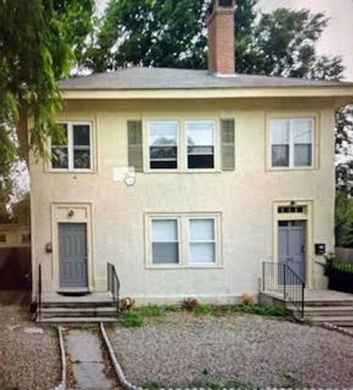 76 Elton St, Providence, RI, 02906-4506 | Card Image