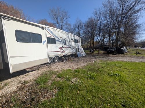 14800 Vevey Drive, Del Valle, TX, 78617 | Card Image