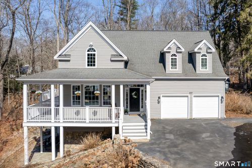 672 Route 81, Killingworth, CT, 06419-1126 | Card Image