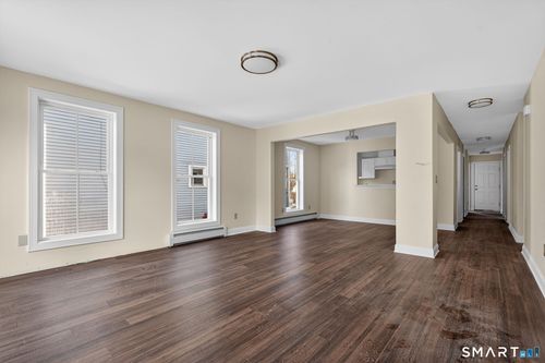 578 Zion St, Hartford, CT, 06106-2348 | Card Image