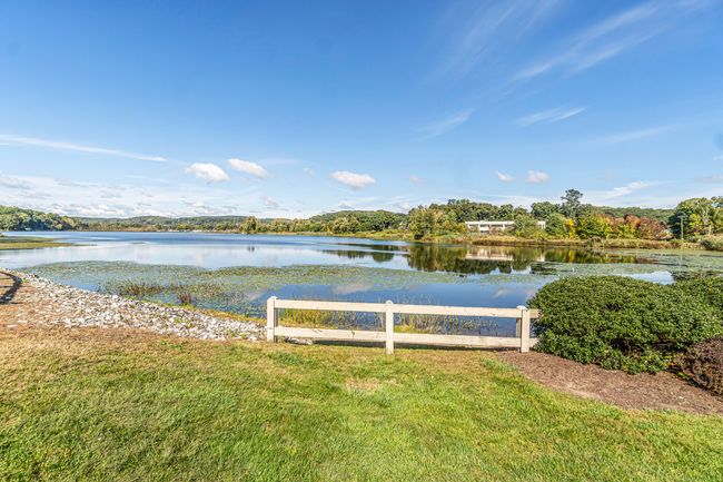UNIT-4-18 - 11 Boulevard Dr, Condo with 2 bedrooms, 3 bathrooms and 2 parking in Danbury CT | Image 28