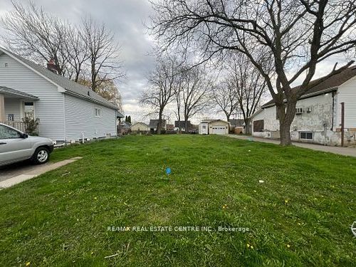4346 3rd Ave, Niagara Falls, ON, L2E4K6 | Card Image