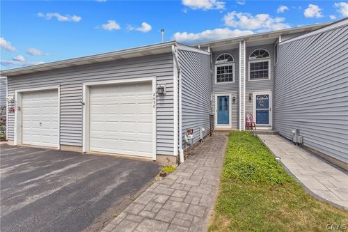 8490 Fathom Dr, Baldwinsville, NY, 13027-8901 | Card Image