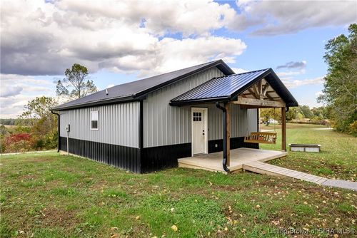 11455 Losson Rd, Pekin, IN, 47165-9605 | Card Image