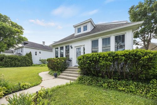 239 Burchell Ave, Highwood, IL, 60040-1201 | Card Image