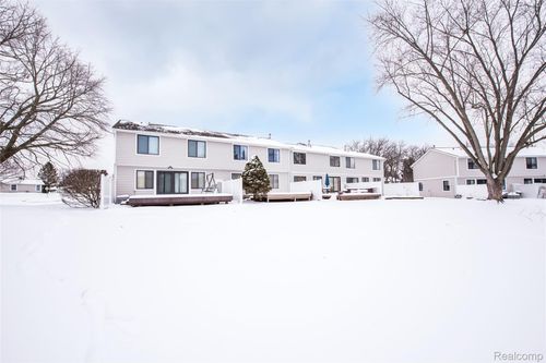 22747 Cranbrooke Dr, Novi, MI, 48375-4505 | Card Image