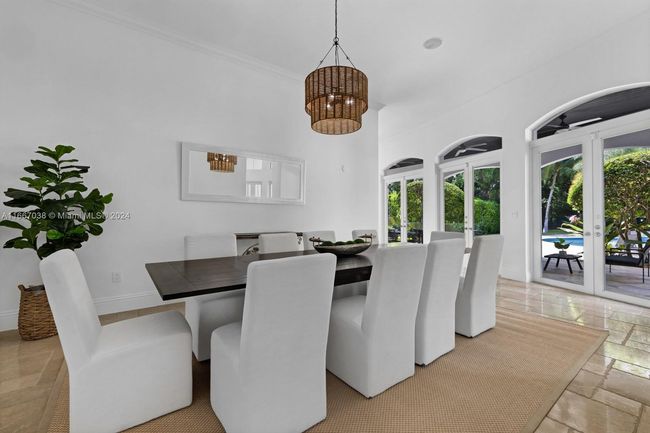5837 Sw 102 Nd St, House other with 6 bedrooms, 6 bathrooms and null parking in Pinecrest FL | Image 9