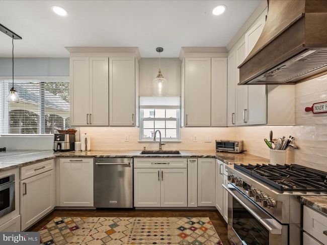 21526 Golden Autumn Pl, House other with 4 bedrooms, 4 bathrooms and null parking in BROADLANDS VA | Image 16