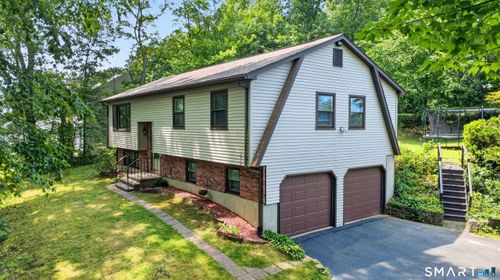 102 Colony Rd, Seymour, CT, 06483-3252 | Card Image