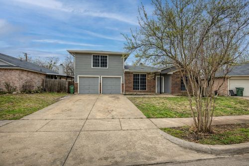 863 Colson Dr, Arlington, TX, 76002-5525 | Card Image