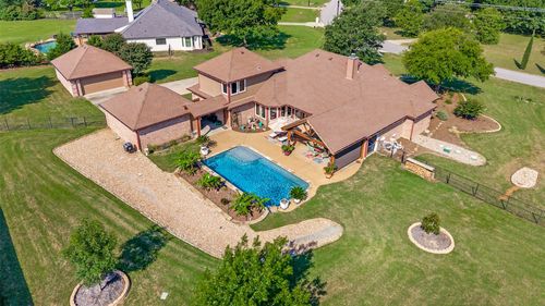 3944 Preston Hills Cir, Celina, TX, 75009-4572 | Card Image