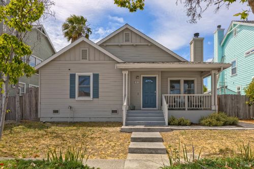 823 Lotz Way, Suisun City, CA, 94585 | Card Image