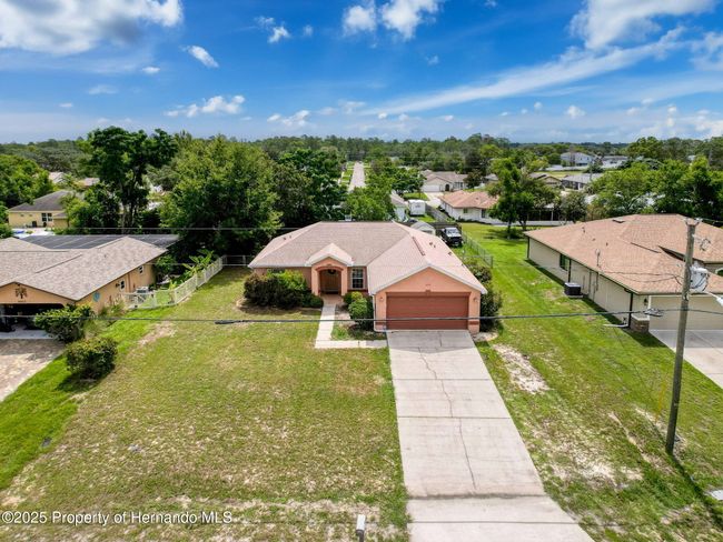 6042 Sunday Rd, House other with 3 bedrooms, 2 bathrooms and null parking in Spring Hill FL | Image 5