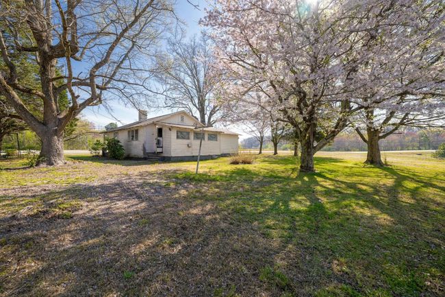 8615 Highway 301, House other with 2 bedrooms, 1 bathrooms and null parking in TRENTON GA | Image 38