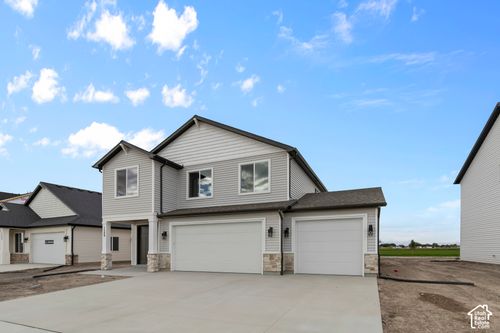 676 N 275 E, Providence, UT, 84332-3503 | Card Image