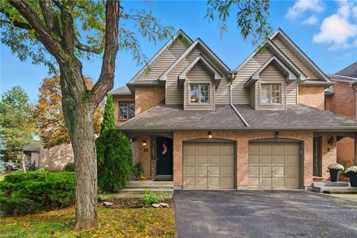 10-320 Hamilton Dr, Ancaster, ON, L9G4W6 | Card Image