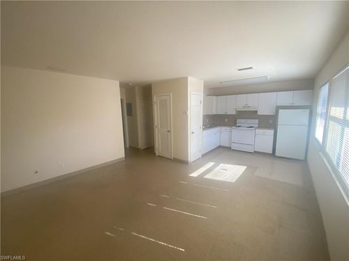 3555 Seminole Ave, FORT MYERS, FL, 33916-1140 | Card Image