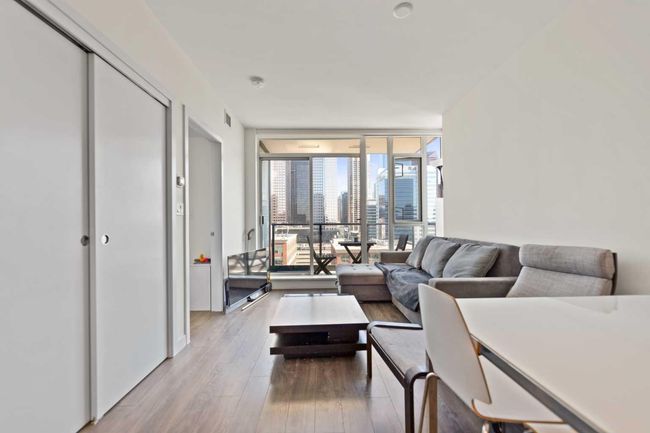 1203 - 310 12 Ave Sw, Condo with 1 bedrooms, 1 bathrooms and null parking in Calgary AB | Image 9