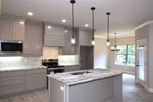 21 Kirkcudbright Ln, Bella Vista, AR, 72715-3612 | Card Image