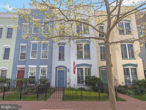 335 I St Se, WASHINGTON, DC, 20003-3470 | Card Image