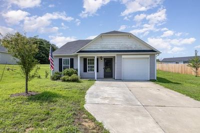 2139 W Simpson Road, House other with 3 bedrooms, 2 bathrooms and null parking in Burlington NC | Image 1