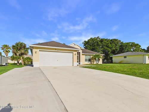 661 Jenkins St, SEBASTIAN, FL, 32958-4529 | Card Image