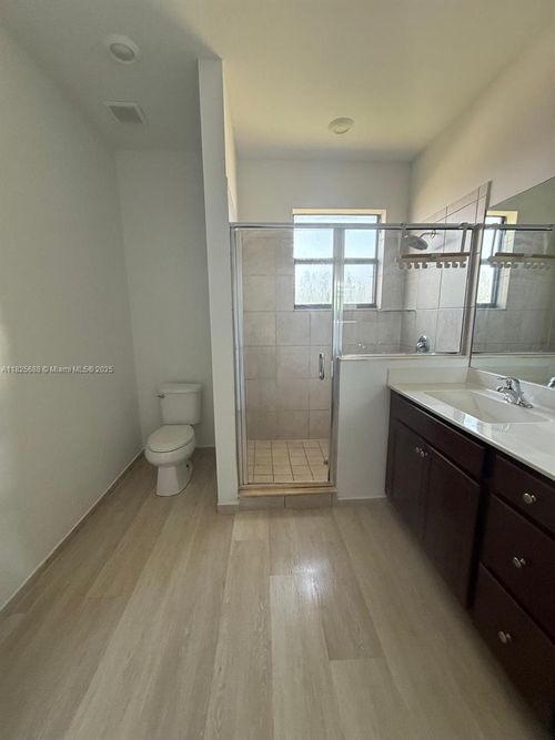 0-3761 Se 1st St, Homestead, FL, 33033-7463 | Card Image