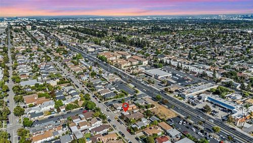 1704 W 2nd St, Santa Ana, CA, 92703-3620 | Card Image