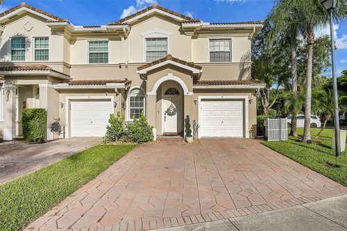 81 Legacy Ct, Delray Beach, FL, 33445-3805 | Card Image
