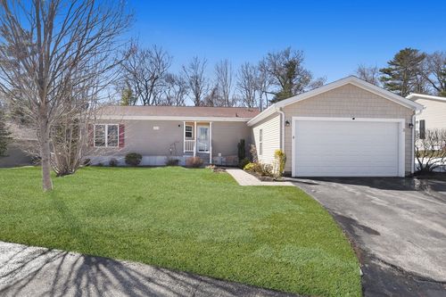 3 Leslie Ct, Rockland, MA, 02370-5500 | Card Image