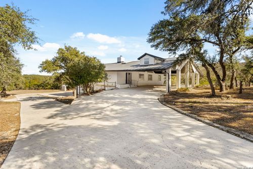 2040 Island Vw, Canyon Lake, TX, 78133-5146 | Card Image