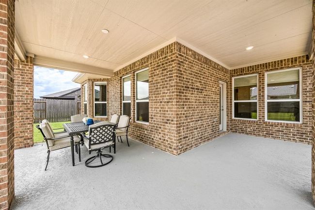 Extra-large covered patio. | Image 28