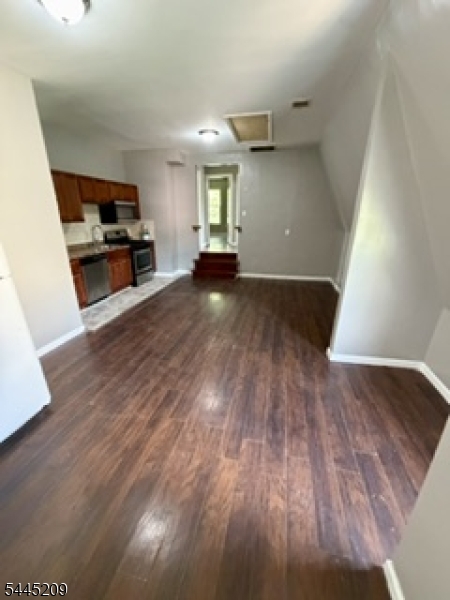 Residential Income in Newark City 4
