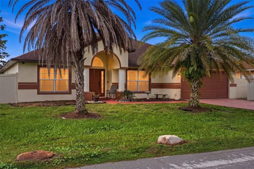 319 Marquee Dr, KISSIMMEE, FL, 34758-2904 | Card Image