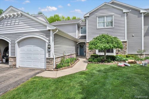 2142 Carriage Hill Cir, Lapeer, MI, 48446-1664 | Card Image