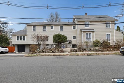 52 Hillside Ave, Tenafly, NJ, 07670-2129 | Card Image