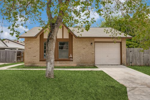 9710 Hidden Cross, San Antonio, TX, 78250-4817 | Card Image