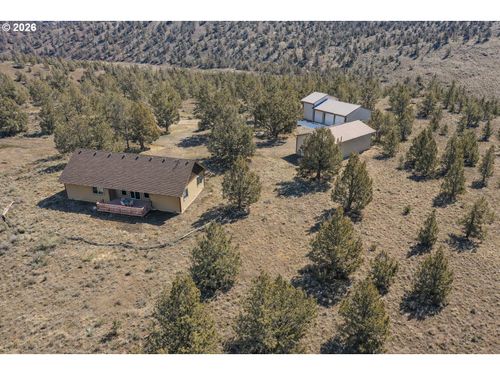 25405 Se Bear Creek Rd, Prineville, OR, 97754-9523 | Card Image