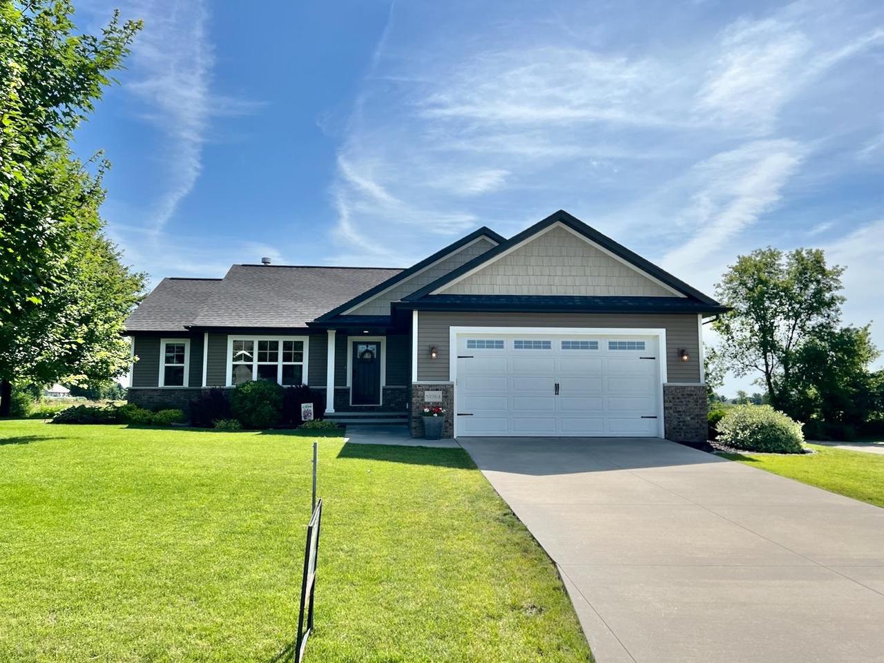 Holy Hill Dr, Greenville, WI 54942