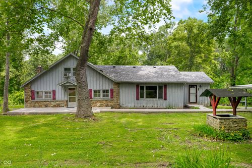 897 Eads Ln, Nashville, IN, 47448-9187 | Card Image