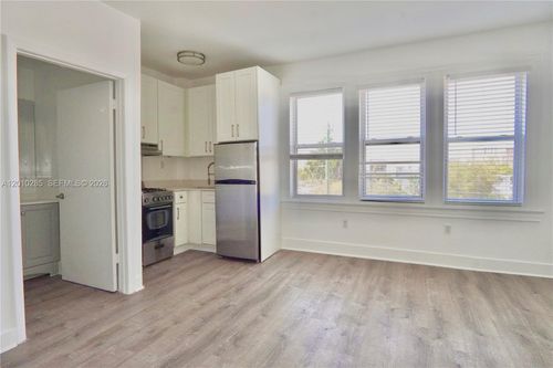 322-501 Sw 6th Ct, Miami, FL, 33130 | Card Image